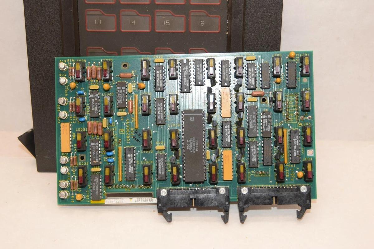Used BAILEY 670-INFI90 3236-3242 NP99392A PS1202199 PC BOARD W/Screen