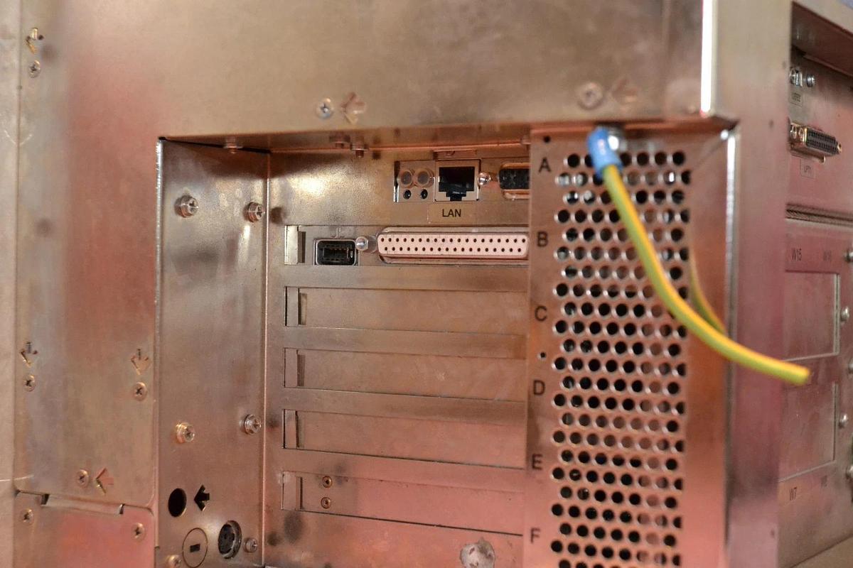 Used MARPOSS OPERATOR INTERFACE E9066 866DDDEFCC 230V 230 V WITH WINDOWS NT