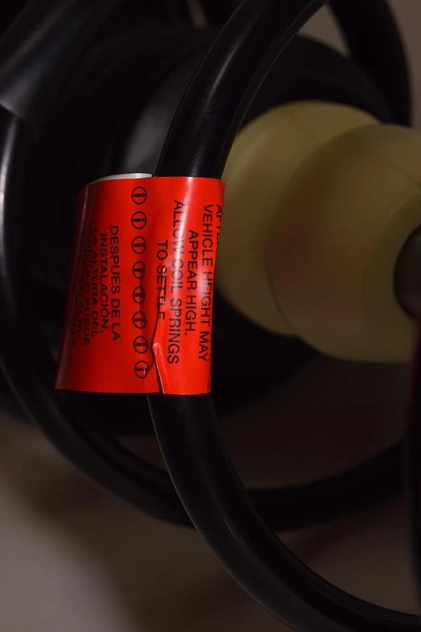 Monroe 171616 Suspension Strut and Coil Spring Assembly Ford 94-05 , 94-07 (New)