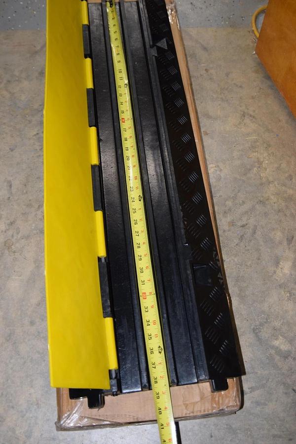 (NEW) CXRCY 38.5" x 12" LESSHATL00714YJ Cable Protector  Ramp