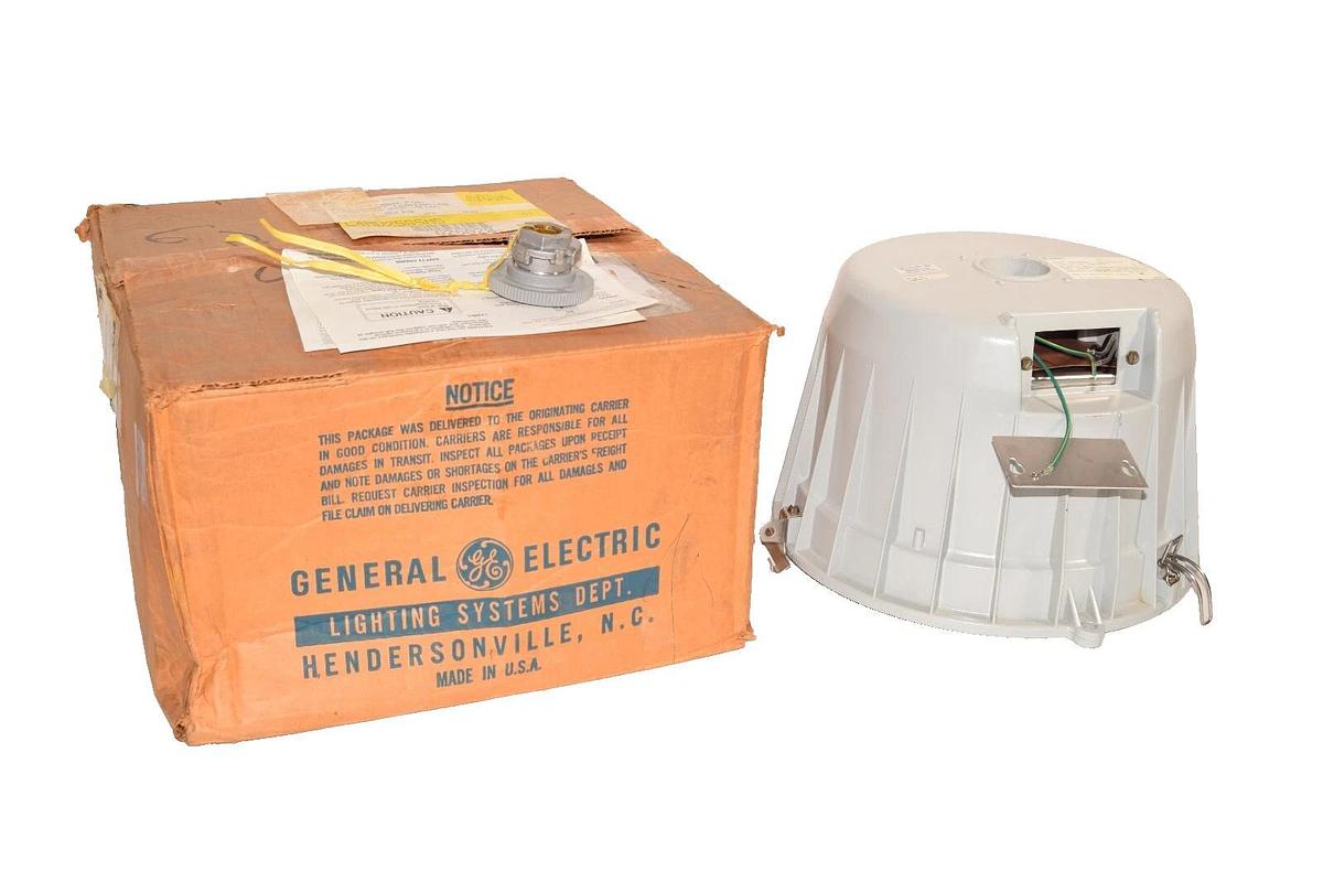 (NEW) GE LIGHTING SYSTEMS L4MD25S5M5 250W Ballast ASM for Lowmount Luminaire