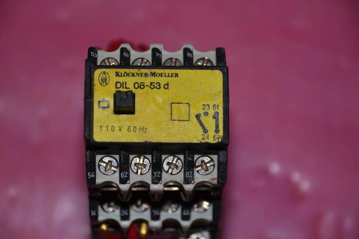 Used KLOCKNER MOELLER CONTACTOR DIL 08-53D DIL08-53D DIL-08-53-D 110V 60 HZ