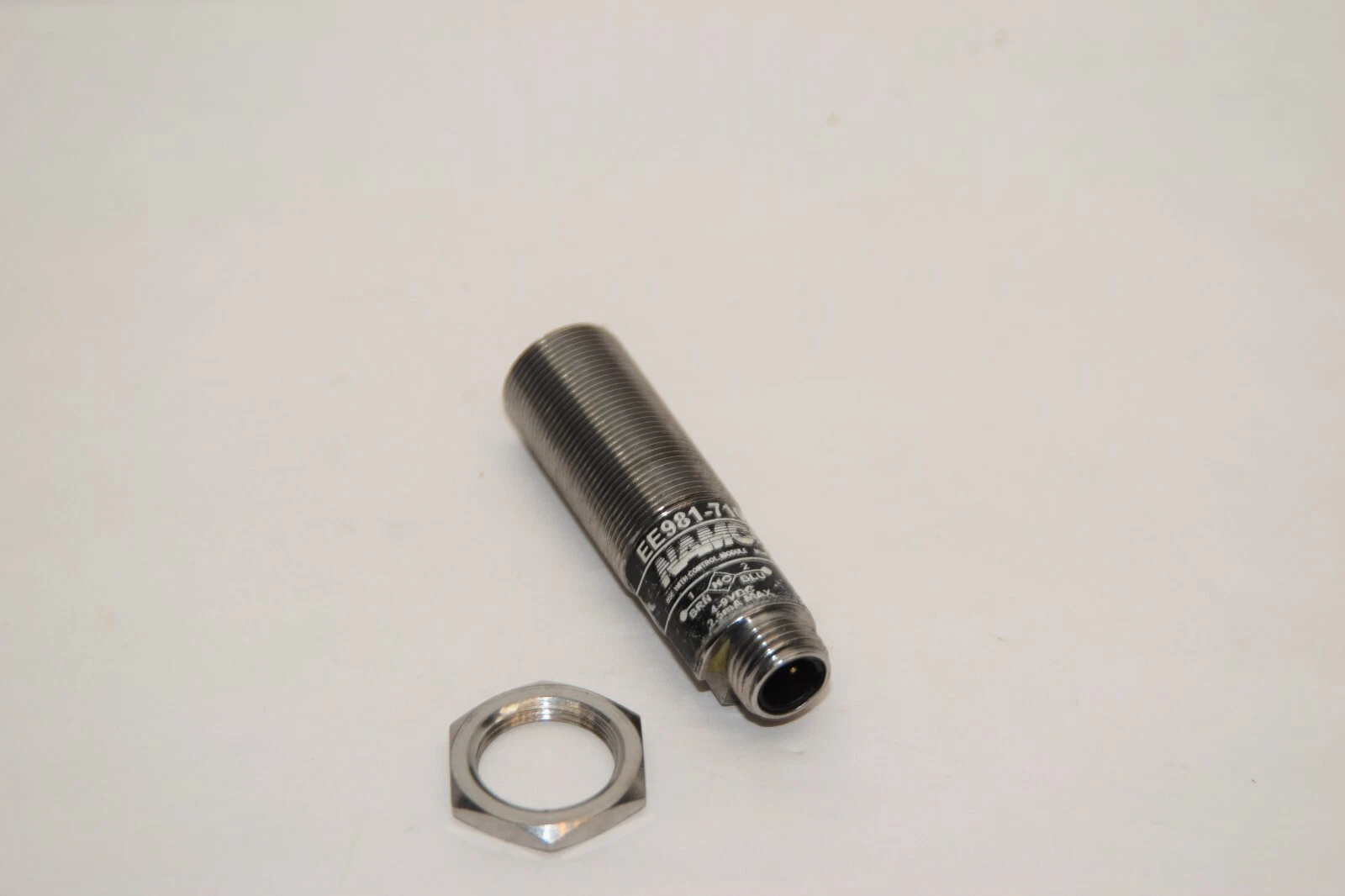 Used NAMCO EE981-71000 EE98171000 4-9Vdc 2.4mA Proximity Sensor