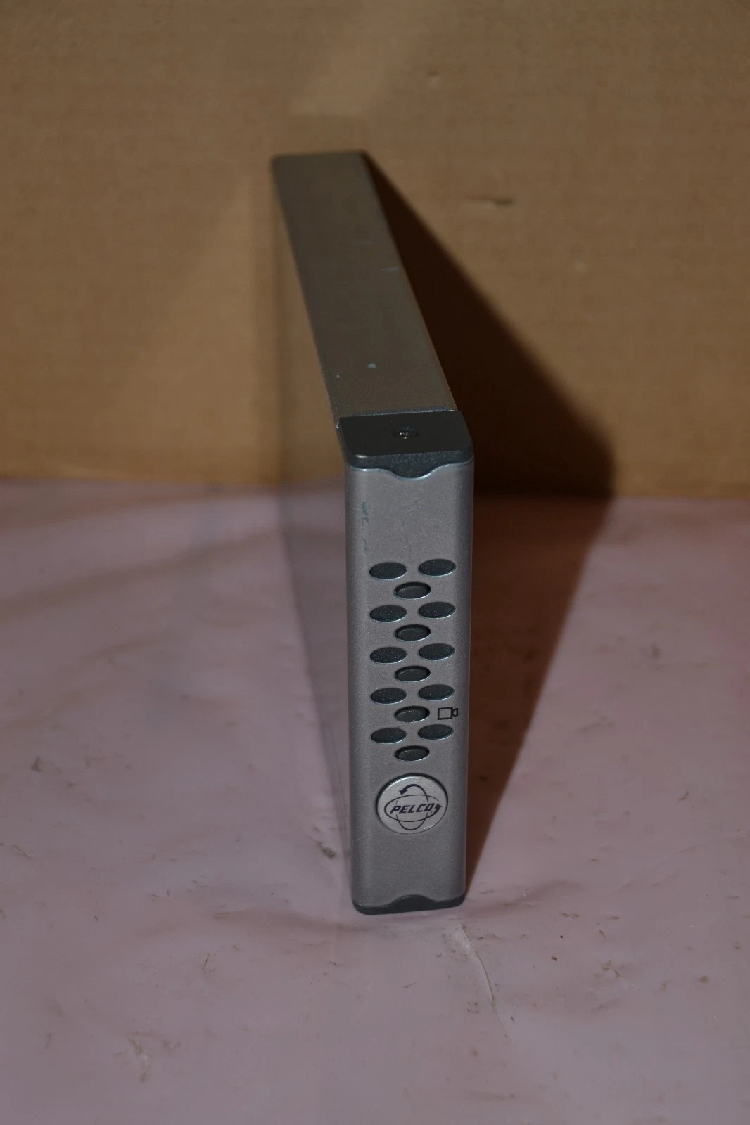 Used PELCO TW3001AR 50/60 Hz 2.5W 1 CHANNEL ACTIVE UTP RECEIVER