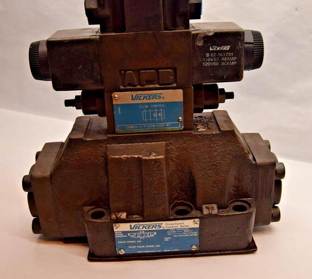 Vickers Directional Control Valve DG5S82C2TMFWB530 DGMFN-3-3Y-A2W-B2W-41 (NOS)