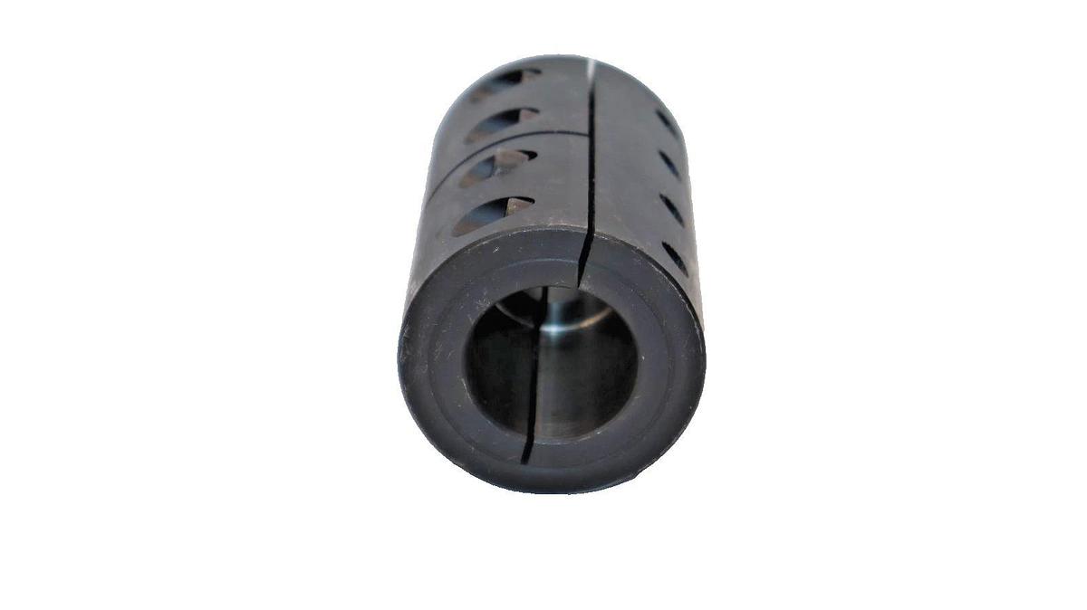 Coupling 3 1/2"x2 1/4"x2 1/4" Clamp Type Adjustable Motor Shaft Coupling (New)