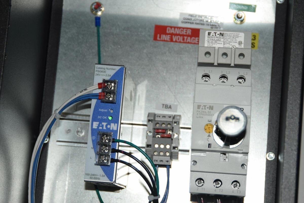 (New) EATON HMX04731NAP6 AC Drive H-Max VFD 208V 15HP 46.2A 15 HP HMX32AG04821-N