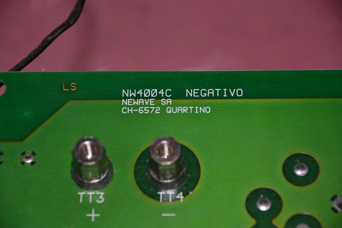 Used NEWAVE SA POWERWARE EXIDE CIRCUIT BOARD CARD NW4004C NEGATIVO CH-6572
