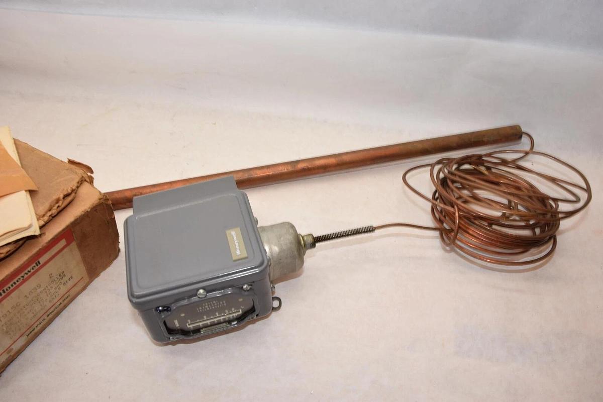 (NEW) HONEYWELL T915C 1639 2 , T915C16392 135Ω 1/4" Temperature Controller