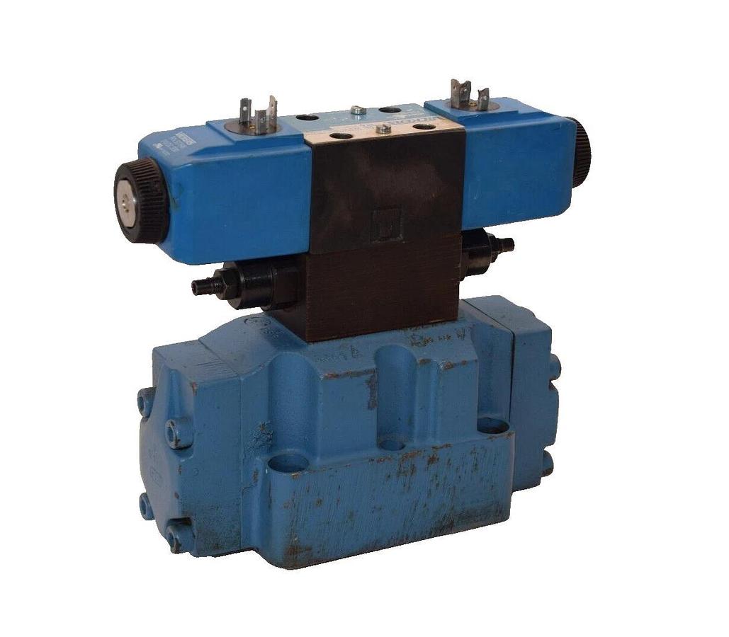Vickers DG5V733C2TMUH730 DG4V-3-6C-M-U-H7-60 Directional Control Valve NOS