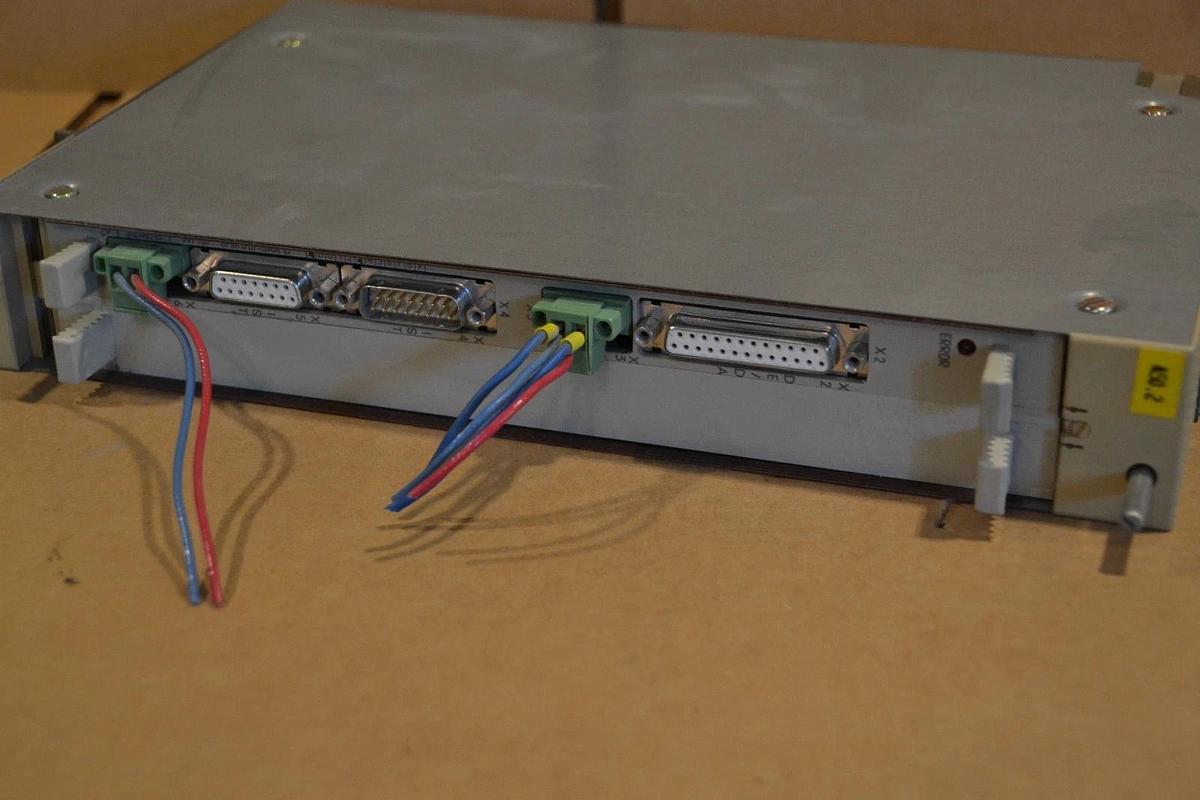 Used Siemens WF707 6FM1707-3AA10 Cam Controller Module in 6ES5 491-0LB11 Case