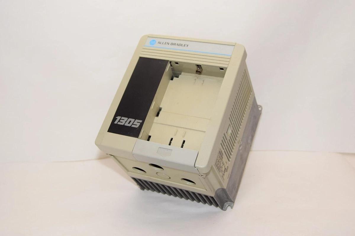 Used ALLEN BRADLEY 1305-BA02A Series A 380-460V 1.6A 50/60Hz 1300Va Drive *No Keypad*