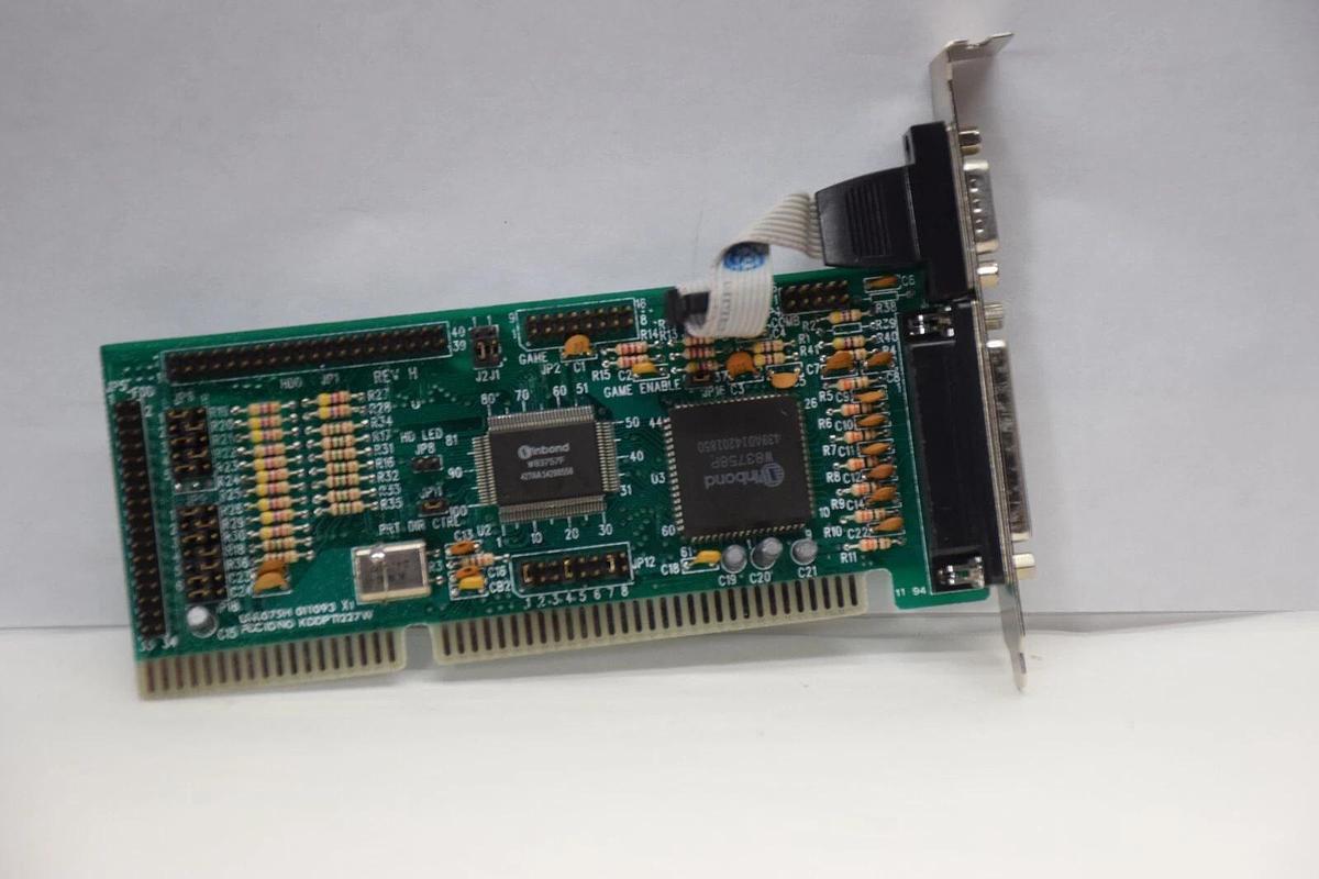 Used WINBOND KDDPT1227W , UN1075H , 011093 Parallel Serial Circuit Board Card