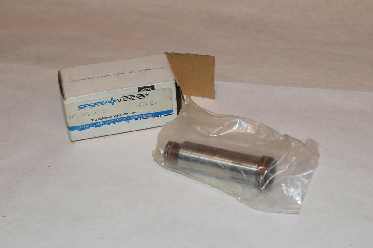 NEW SPERRY VICKERS 423837 SH VALVE