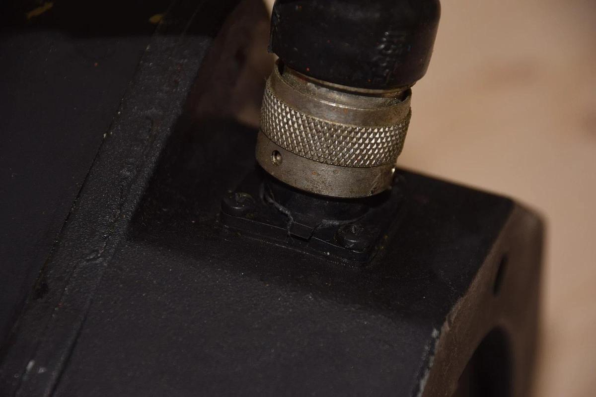 Used ABB Robotics Siemens Servo Motor 1FT3101-5AZ21-9-Z  3H AA 0001-XJ  1FT3101 5AZ21