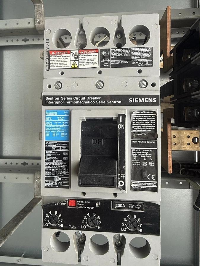 Used Siemens P4E75ML400ETS P4 Panelboard 400A 480/277V 3PH 400 Amp 3 Breaker Mbpass