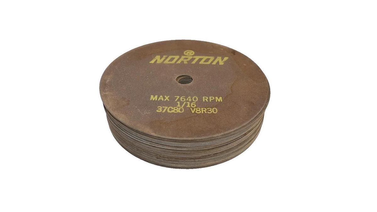 (Lot of 23) NORTON 37C80 V8R30 37C80V8R30 1/16" 7640rpm 6" Grinding Wheel NEW
