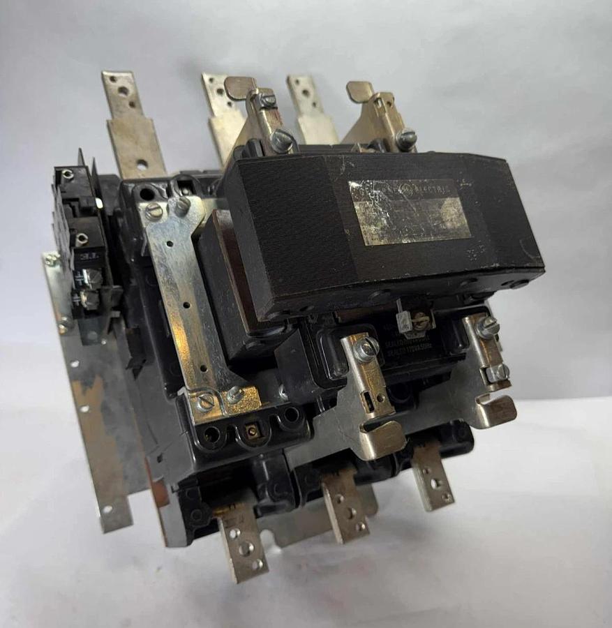 Used GE GENERAL ELECTRIC Contactor Size Sz 5 CR305G0**ABJB 460-480v coil