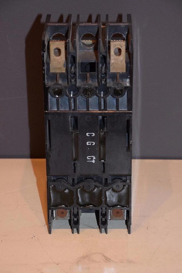 Used WESTINGHOUSE KB2250F 2P 250A 600Vac KB Frame Circuit Breaker