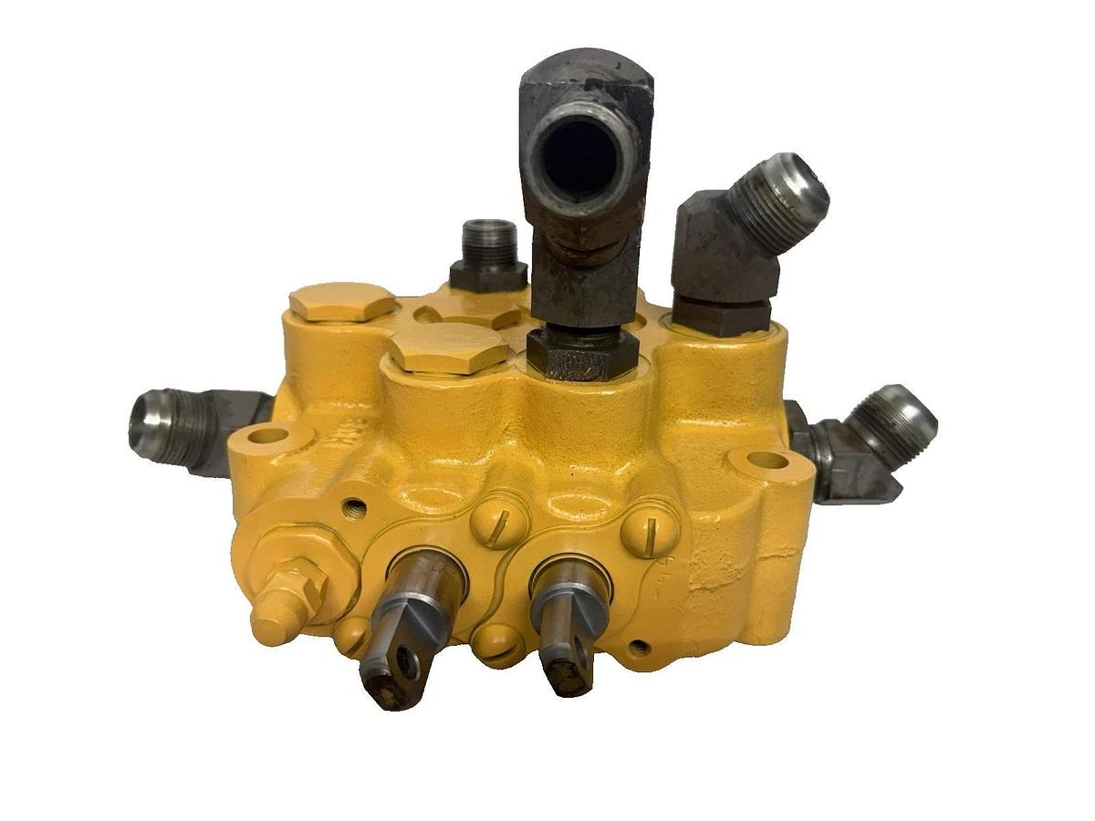 Used Altec Husco 28A7 3212C Vermeer Hydraulic Valve 2 Spool Valve block  3212C 1-D-M