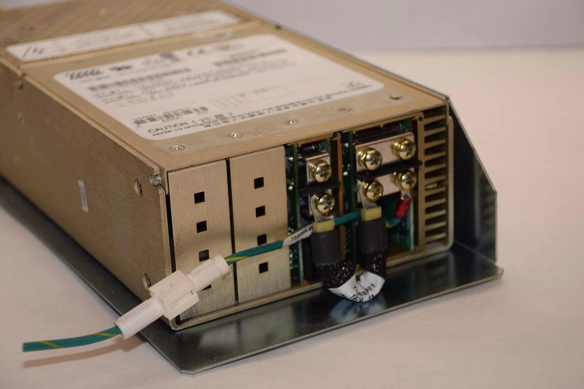 Used ASTEC MP4-2Q-1E-OM , 73-540-0025 100-240V 7A 50/60/400Hz Power Supply