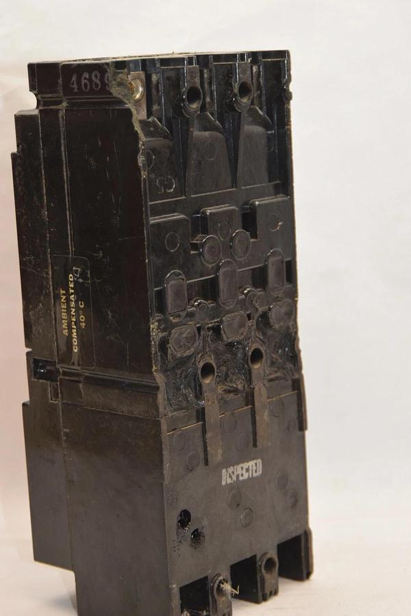 Used GE GENERAL ELECTRIC TB13100AW 100A 100 Amp 100A 600Vac 3P Circuit Breaker *CHIP*