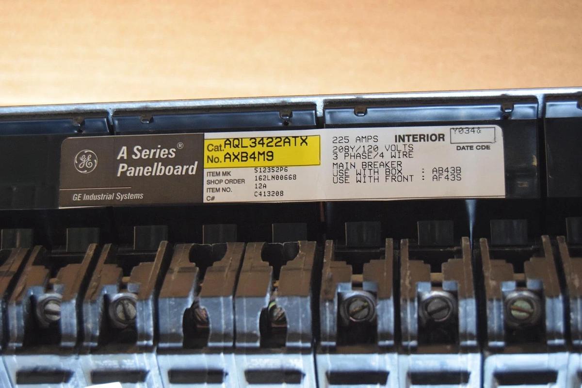 Used General Electric GE A Series Panelboard Interior 225A  AQL3422ATX AXB4M9 3ph 4w