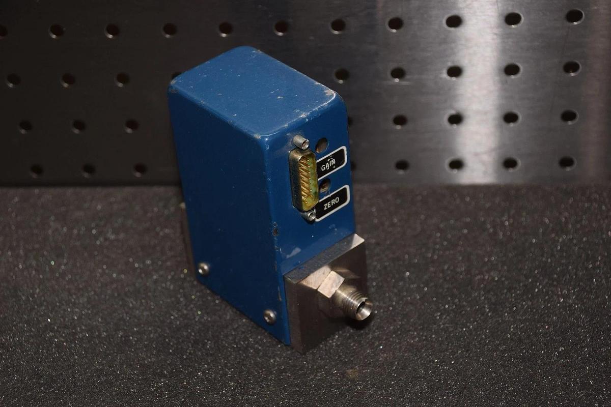 Used MATHESON 8102-1452-FM GAS PRODUCTS MASS FLOW TRANSDUCER 0-500 SCCM