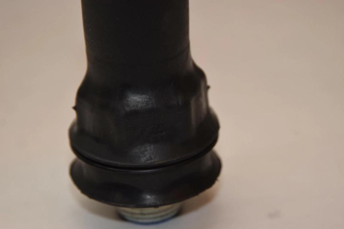 (NEW) THOMSAS & BETTS ST3/4-G 3/4" Liquid-Tight Gray Connector Conduit Fitting