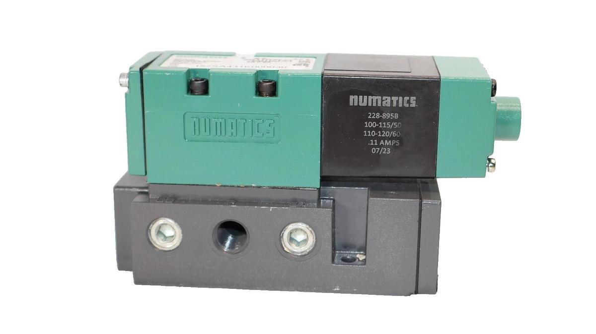 NUMATICS 152SA431K000030 110-120V .11 A Solenoid Valve With Mounting Block (New)