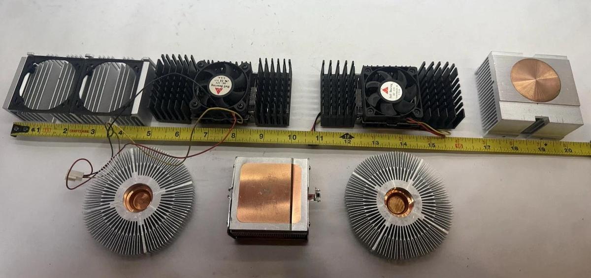 Used Large lot of small Aluminum/ copper Heat Sinks, Heat sink lot as seen