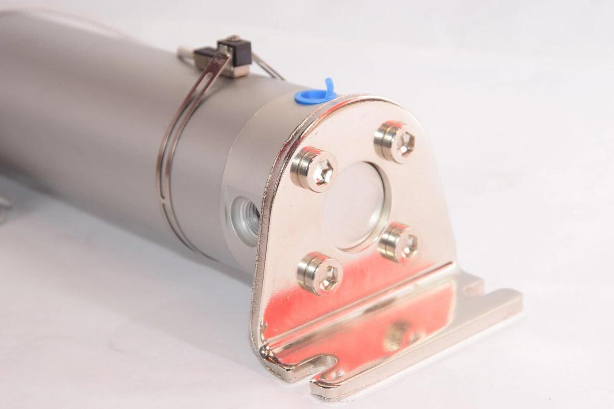 (NEW) SMC NCDGLN63-2500-B73L-XC37 150psi Pneumatic Cylinder