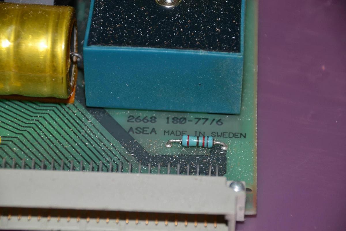 Used ABB ASEA CIRCUIT BOARD CARD YYE 109A 7L YYE109A 2668 180-77/6 YT212001-AB/5