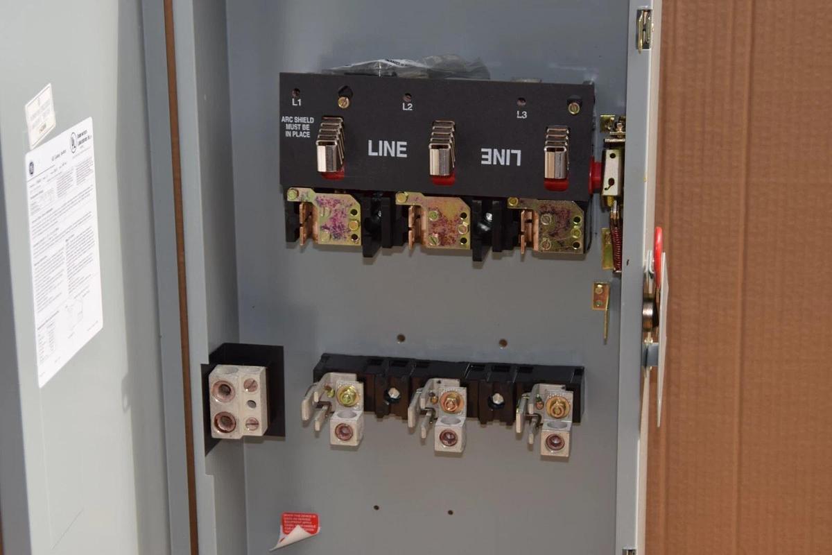 (NEW) GE GENERAL ELECTRIC TG4324 200A 200 Amp 3P 4W Spec-Setter Safety Switch 783164008708