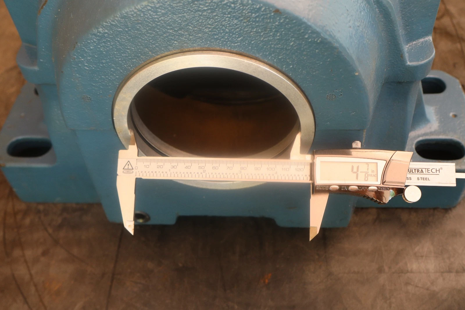 Refurbished SKF Pillow Block HOUSING 4-Bolt SAF-526 SAF 526 SAF526 *Refurbished*