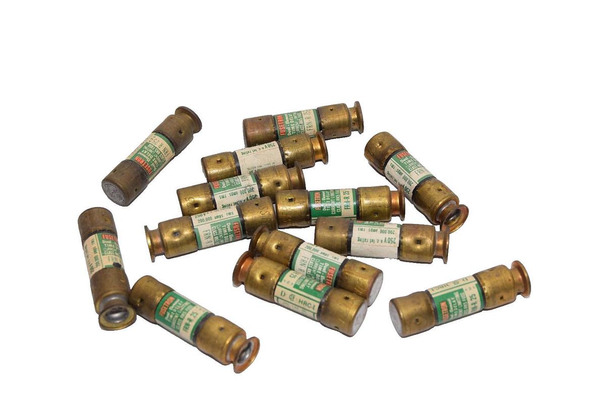 Fusetron FRN-R-25 , FRNR25 25A Amp Time Delay Fuse (New - Lot of 13)