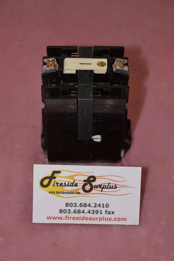 Used MICRO SWITCH RELAY RYCA40 600 VAC 10 AMP A 10A