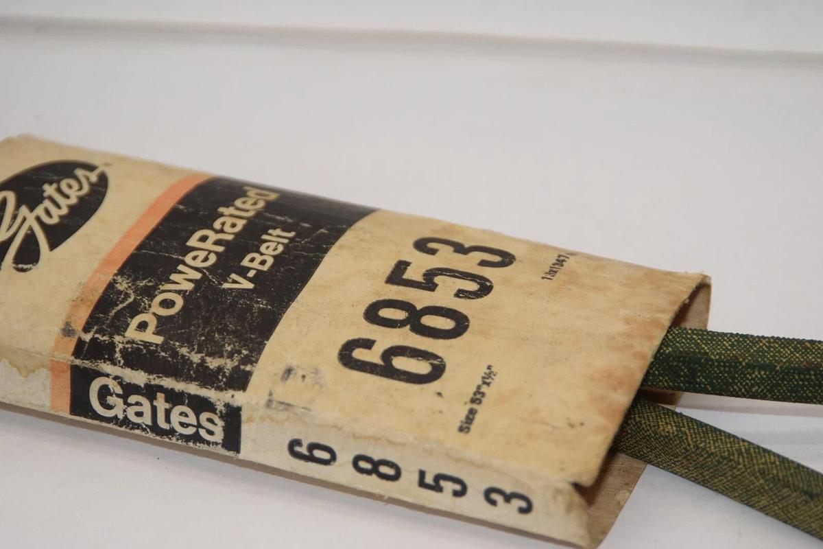 (NEW) GATES 6853 53" x 1/2" Power Rated V-Belt