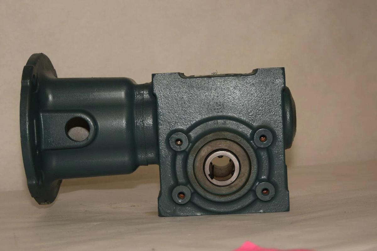 (NEW) DODGE 17A15H56 15:1 1.27Hp TIGEAR 2 Gear Box / Speed Reducer