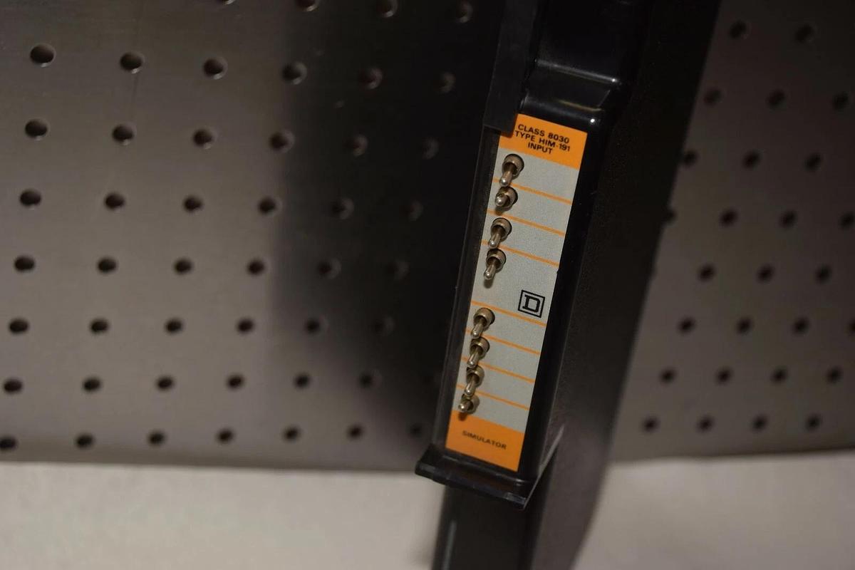 Used SQUARE D 8030 HIM-191 HIM191 SERIES A INPUT SIMULATOR