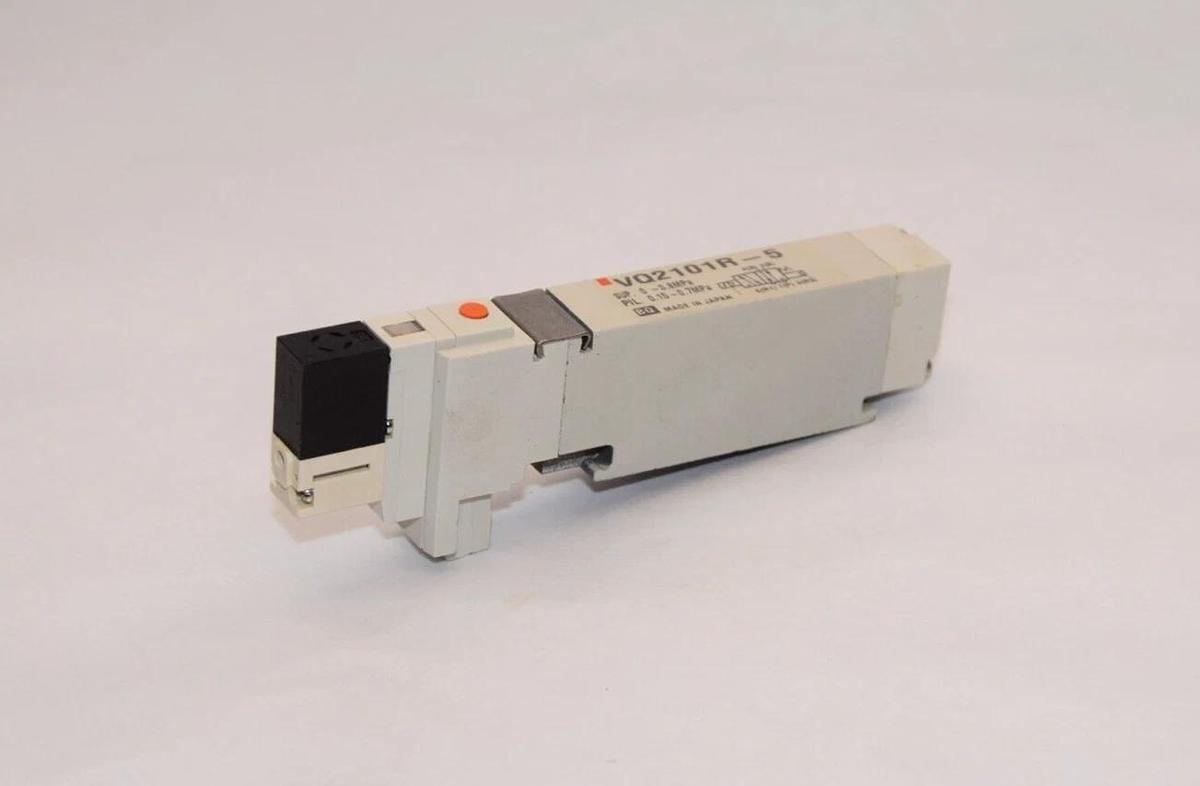 (NEW) SMC VQ2101R-5 Valve Manifold