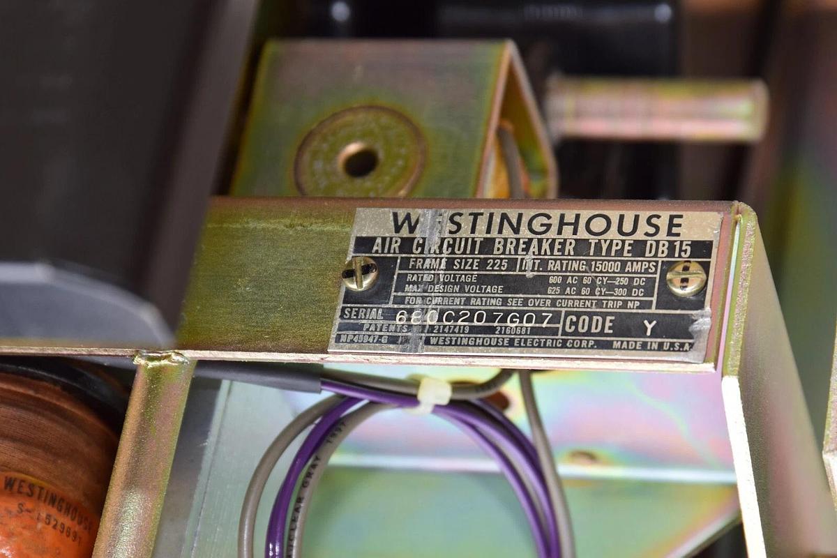 Used Westinghouse Air Circuit Breaker Type DB15 225 Frame Size 600VAC  (New)
