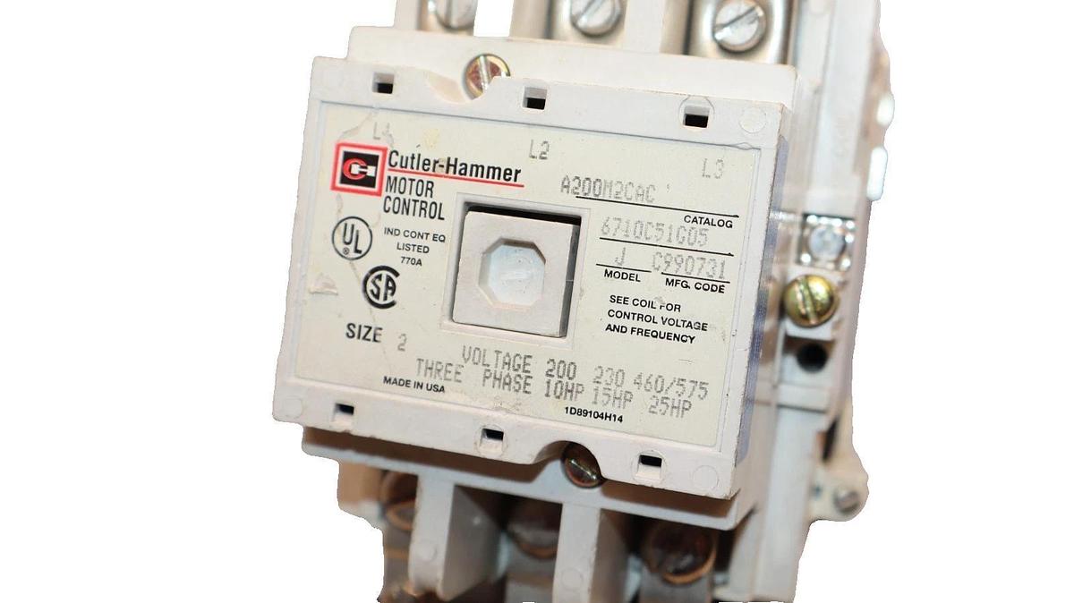 Cutler-Hammer CH Starter Motor Control Size Sz 2 A200M2CAC 120v coil 3ph