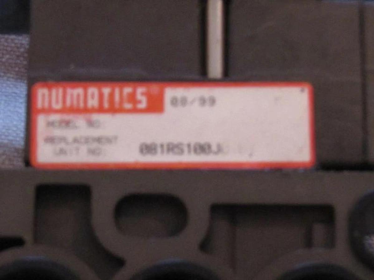 Used Numatics Valve Regulator Gauge  082SS615K019M 081RS100J