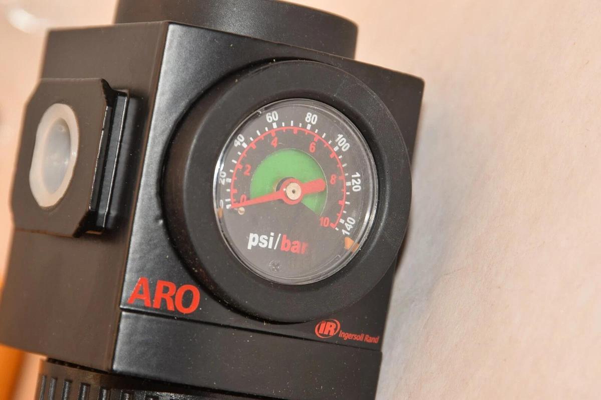 (NEW) ARO R37341-600-MC 2000 Series 0-140psi Pressure Regulator