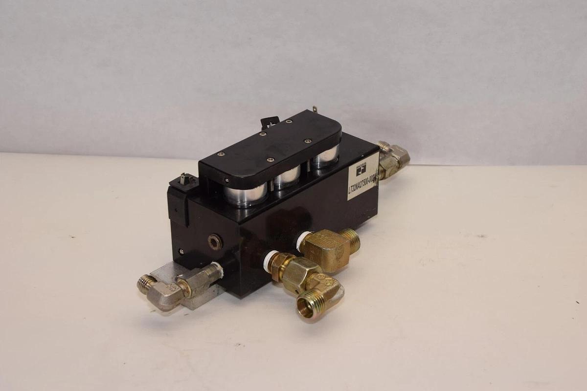 Used ROSS LT32NA27500-002W Leak Test Manifold With Amisco 24Vdc Solenoid Valve