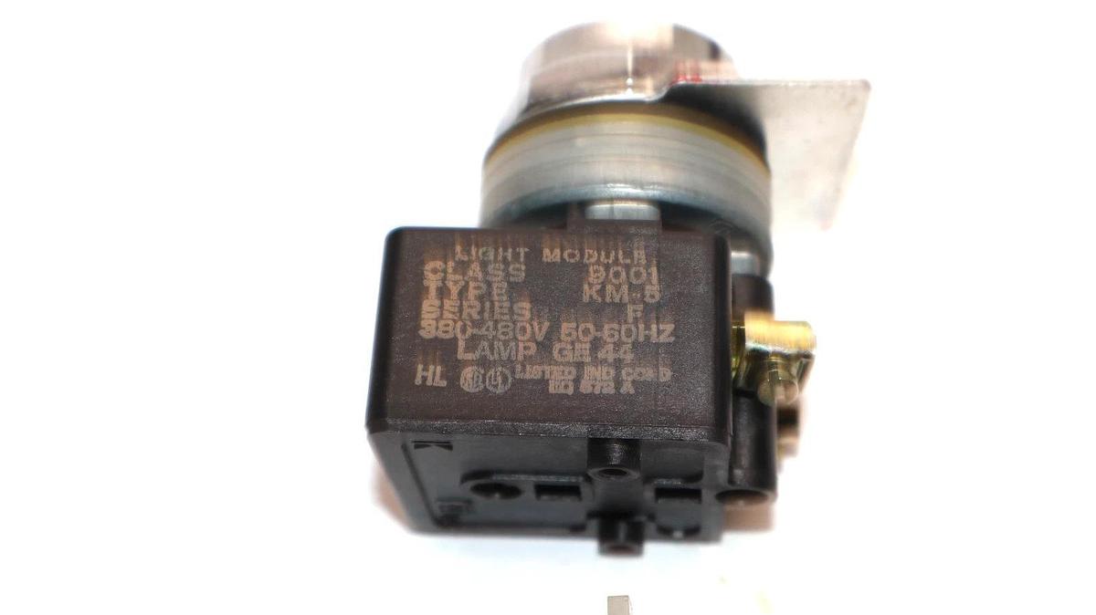 Used Square D lot 9001 KA-2 , 9001 KA-3 Start/Stop Push Button w/ 9001 KM-5 Indicator