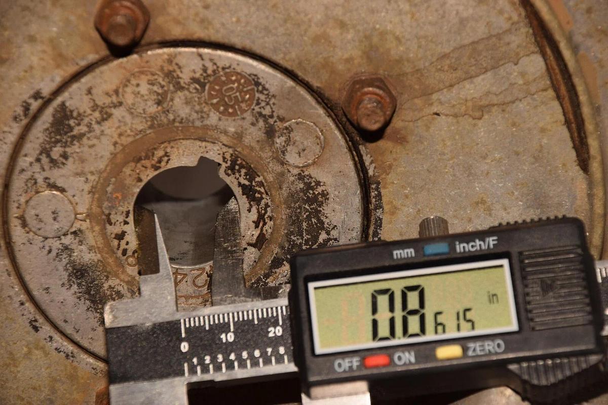 Used MULTI-WING 200300/B1 0.8" Bore 7.5" Wide 3-Blade Fan For Engine