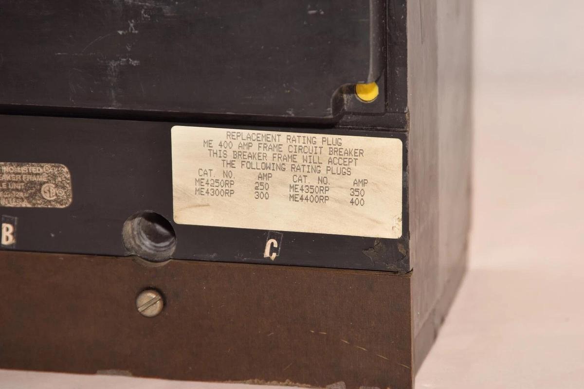 Used SQUARE D MEC436LSI Series 3 3P 600V 400A 400 Amp Breaker*Chip