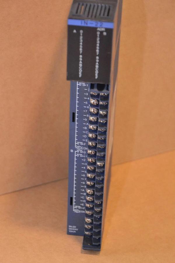 Used Toyopuc IN-22 PLC DC Input Module TPK-2615 IN 22 IN22